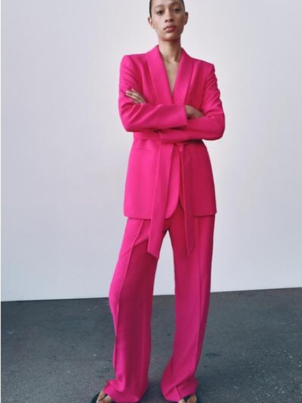 ZARA BELTED TUXEDO COLLAR BLAZER & LONG FLOWY PANTS (NEON FUCHSIA)